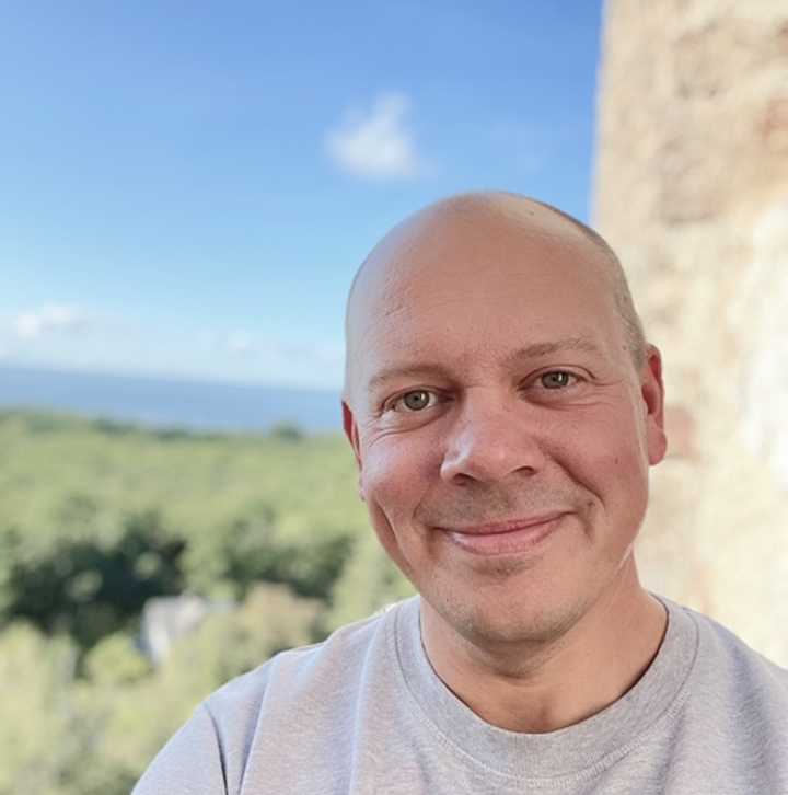Fredrik Broman, erfaren affärskonsult och grundare av Berrycloud Consulting med över 25 års erfarenhet